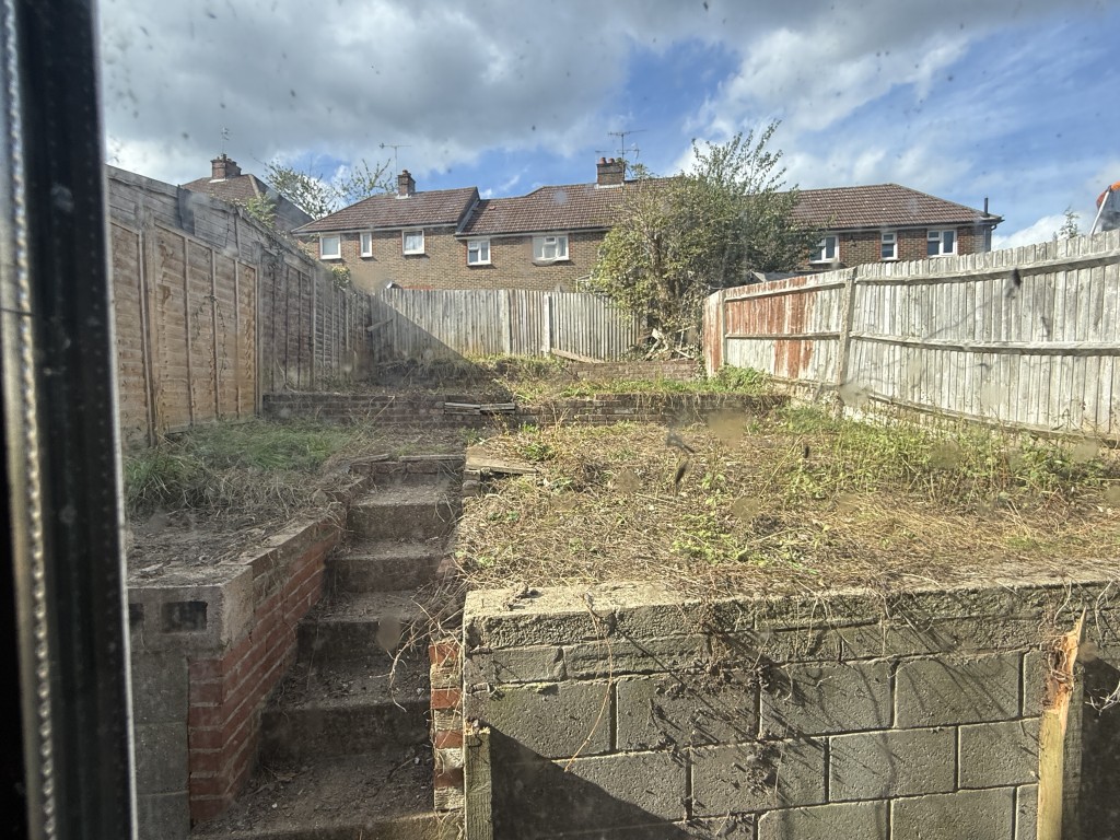 Lot: 102 - HOUSE IN NEED OF IMPROVEMENT - Rear Garden of Semi in need of Improvement